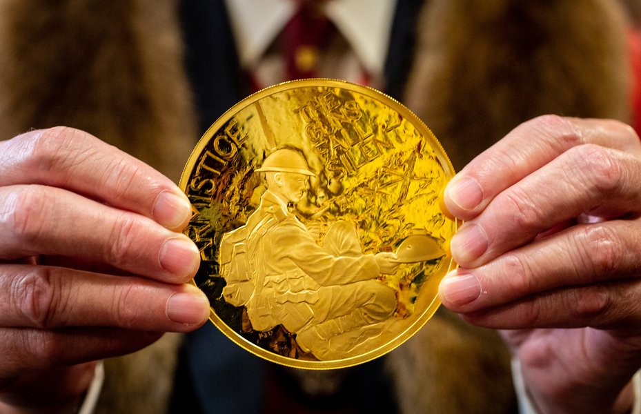 First World War 100-year anniversary coin at the Trial of the Pyx 2019